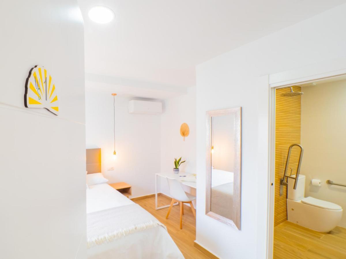 Cubo'S Hostal William'S Sunny 1 With Breakfast 토레 데 베나갈본 외부 사진